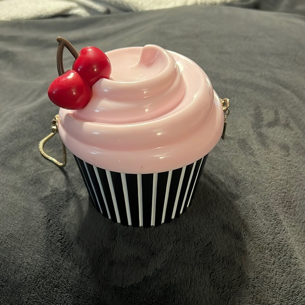 Kate Spade Magnolia Bakery Cupcake Purse